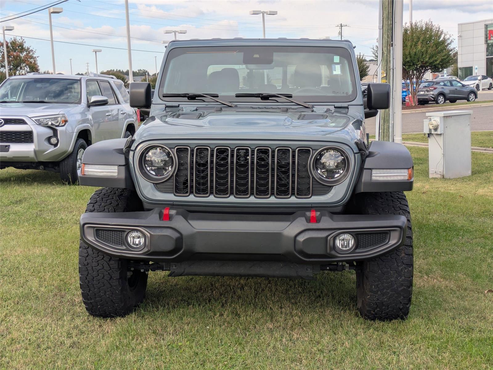 2024 Jeep Gladiator Rubicon photo 2