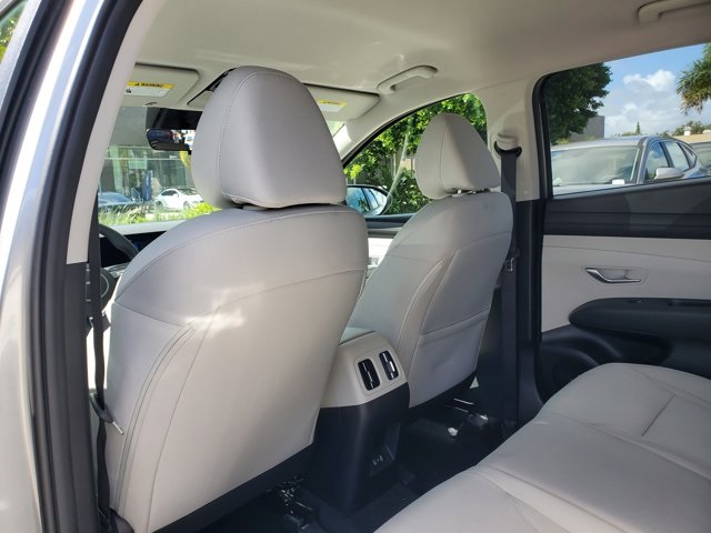 2026 Hyundai Tucson SEL photo 6