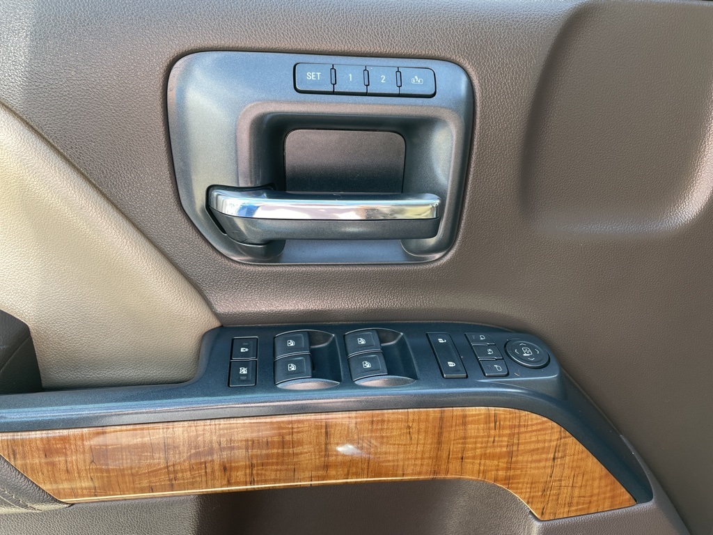 2017 Gmc Sierra SLT photo 8