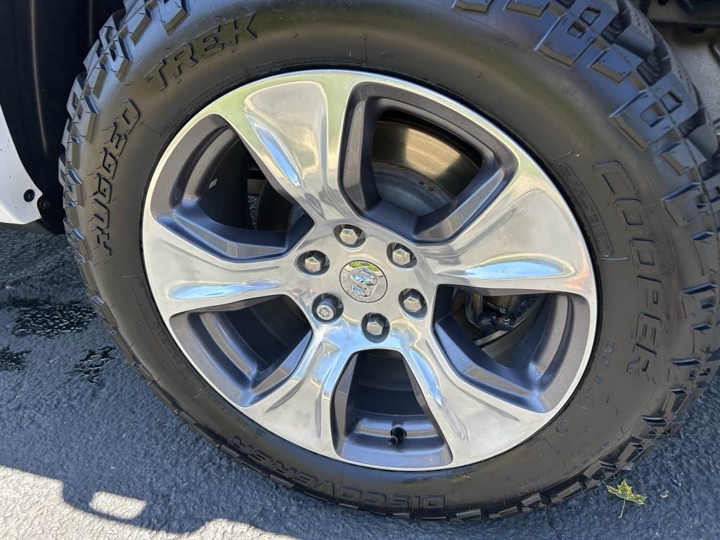 2021 Ram 1500 Laramie photo 9