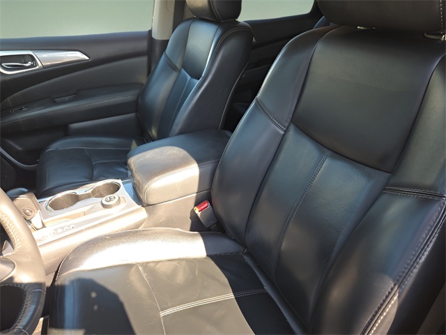 2018 Nissan Pathfinder SL photo 11