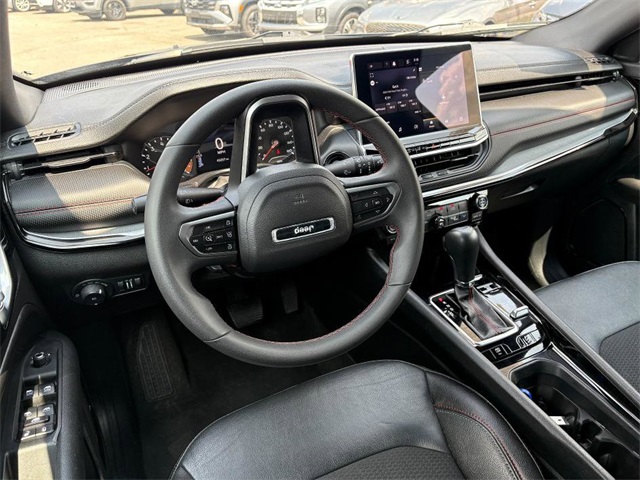 2024 Jeep Compass Trailhawk photo 28