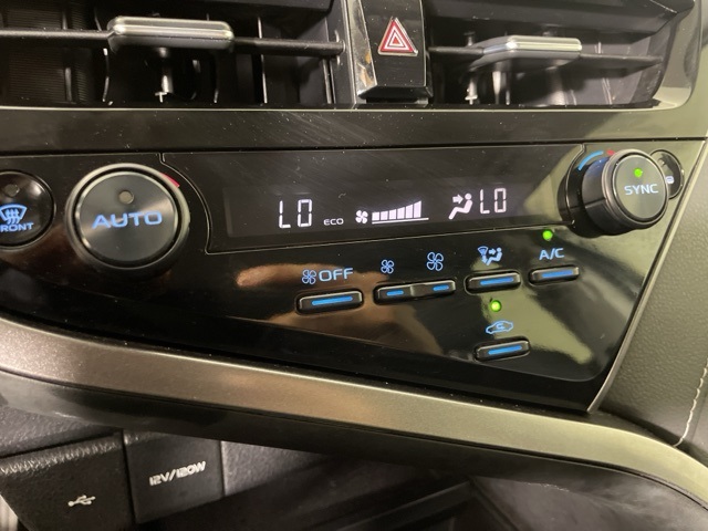 2024 Toyota Camry SE photo 27