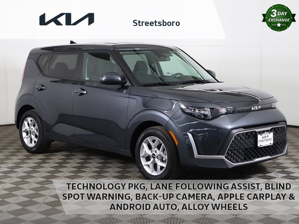2024 Kia Soul LX's photo