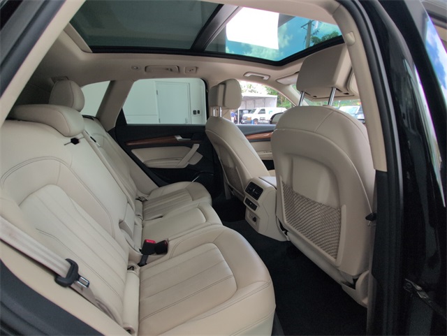 2021 Audi Q5 45 Premium Plus photo 13