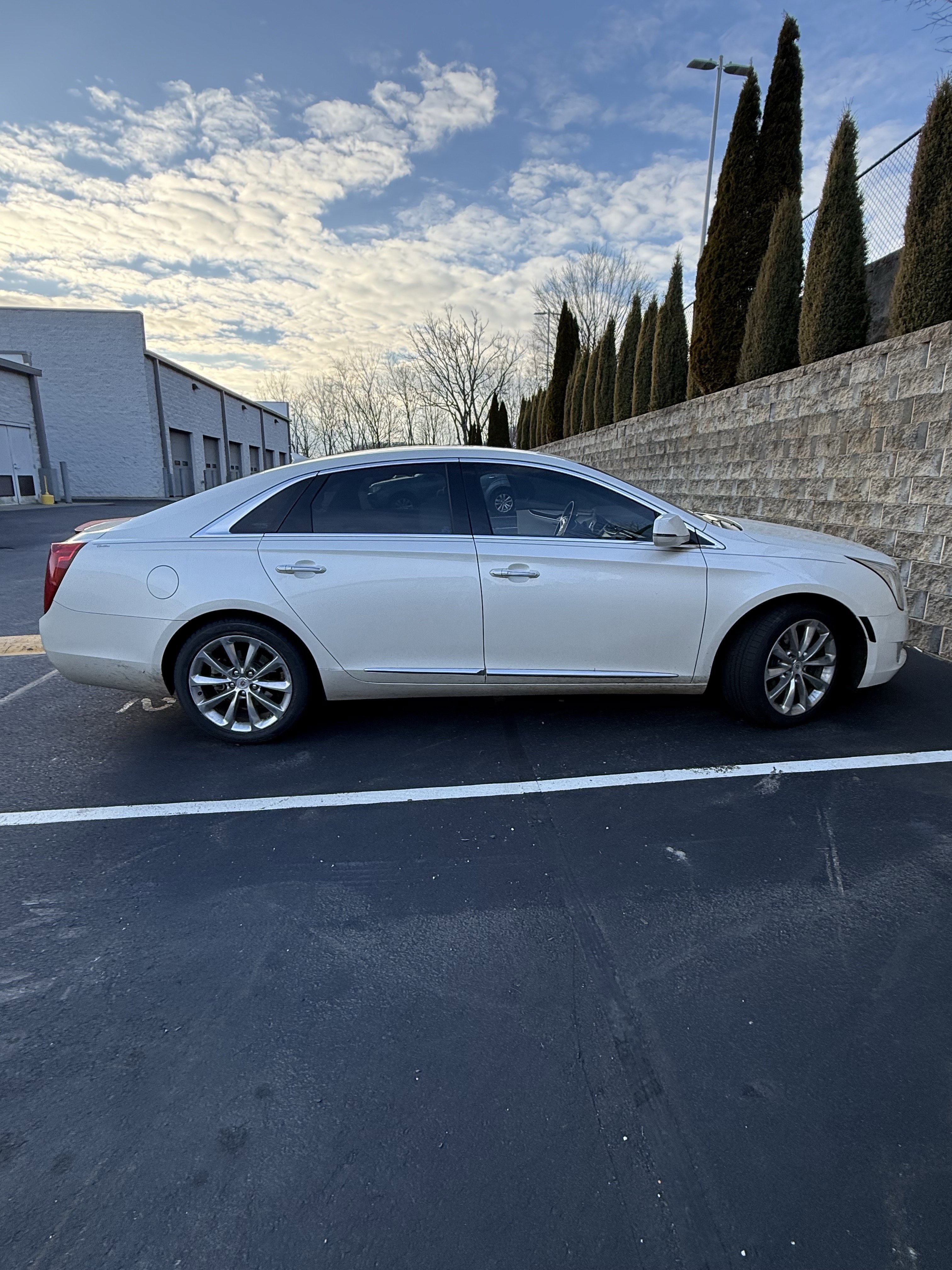 2013 Cadillac XTS Luxury Collection's photo