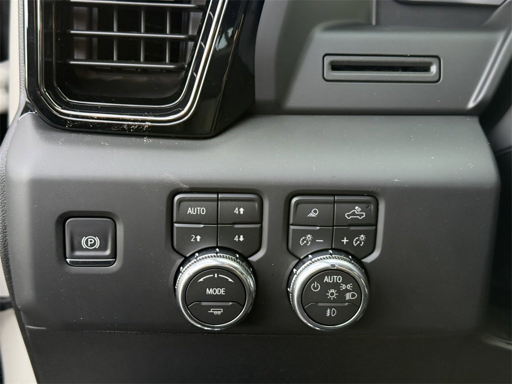 2026 GMC SIERRA HD - Image 18