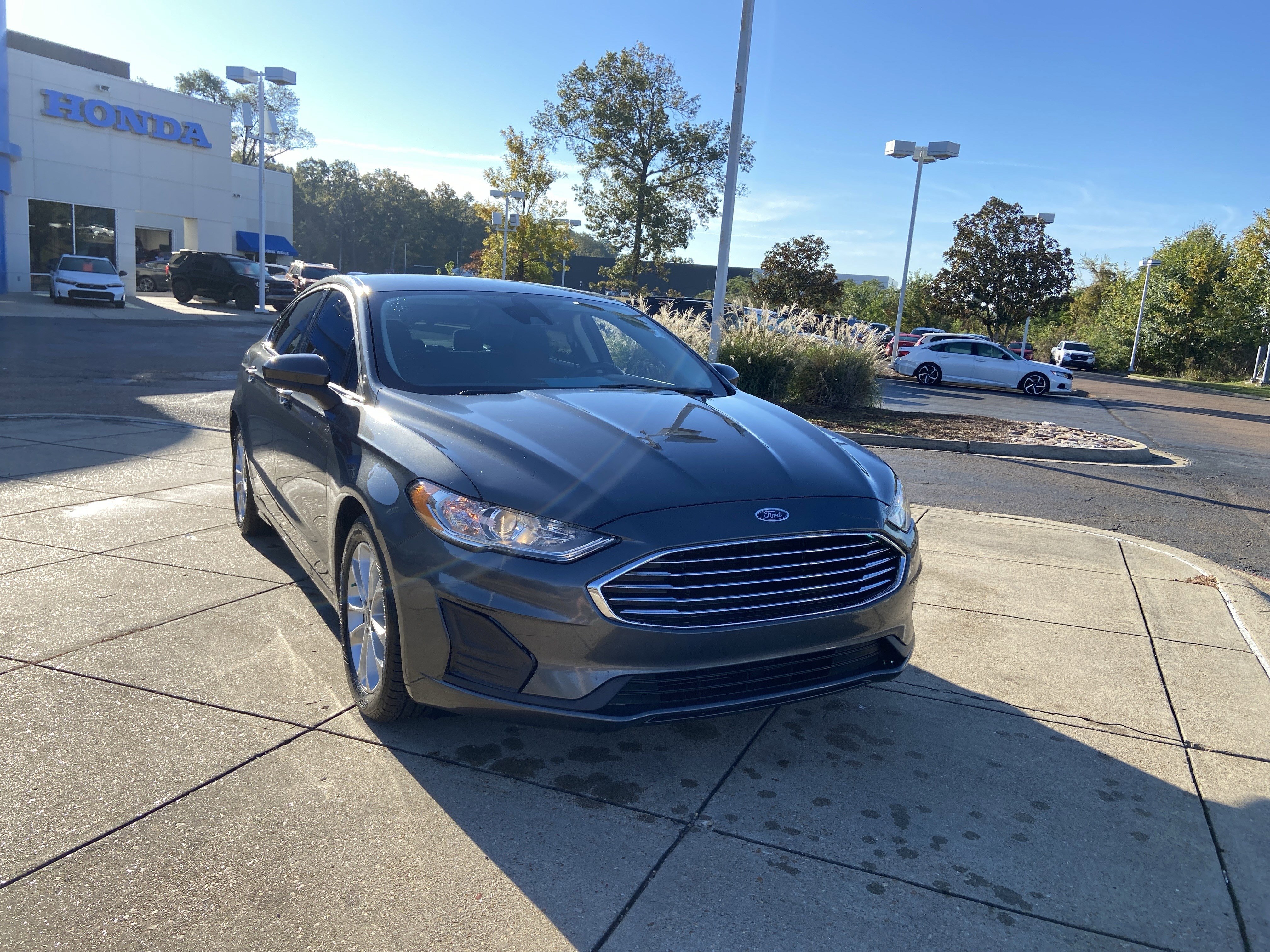 Used 2020 Ford Fusion SE with VIN 3FA6P0HD1LR184744 for sale in Ridgeland, MS