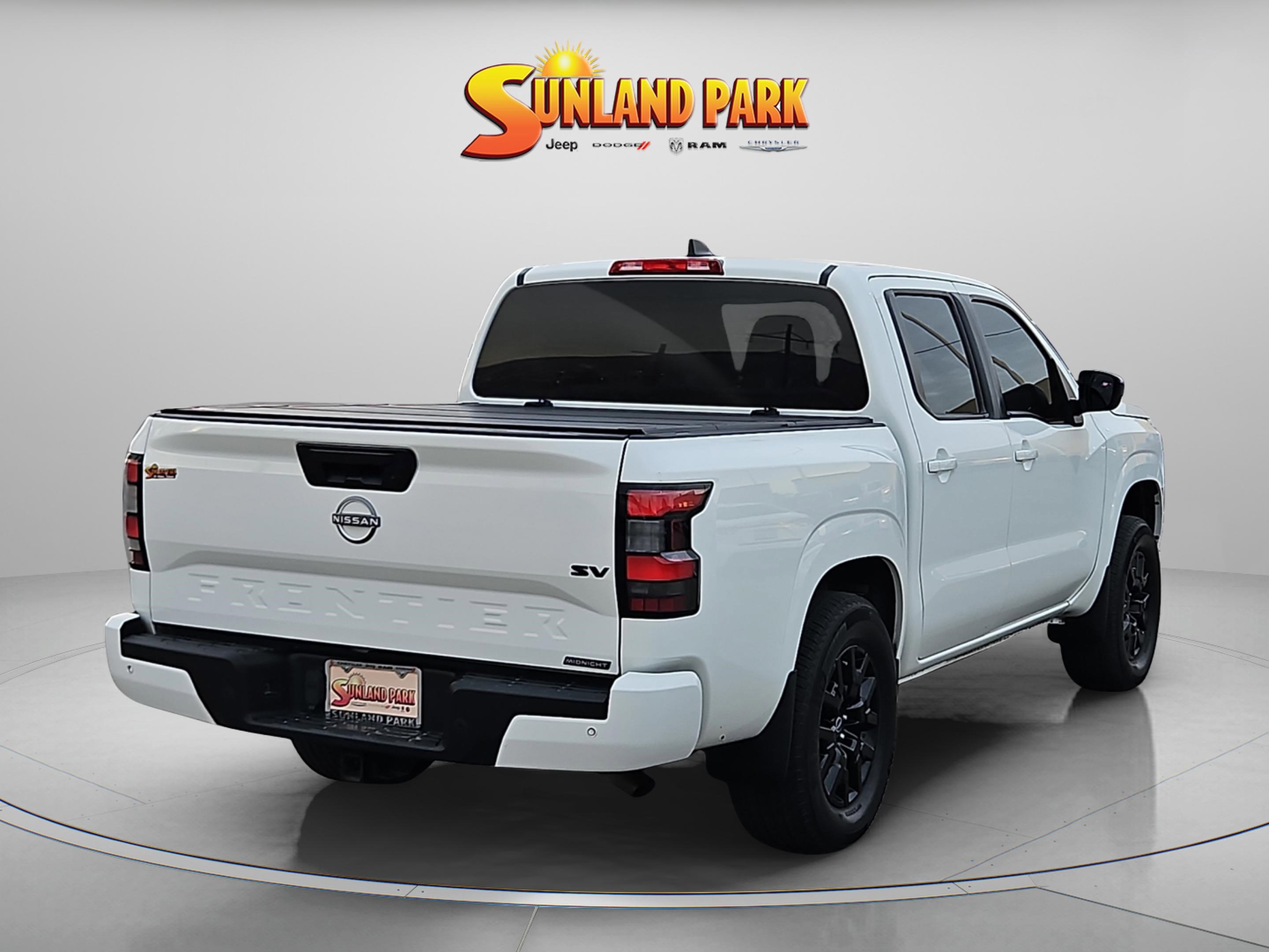 2023 Nissan Frontier SV photo 4