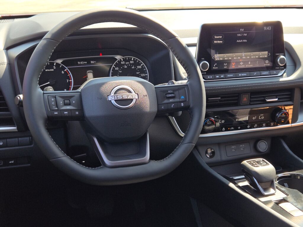 2026 Nissan Rogue SV photo 14