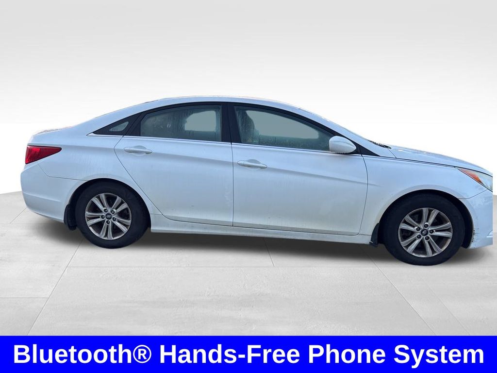 2013 Hyundai Sonata GLS photo 4