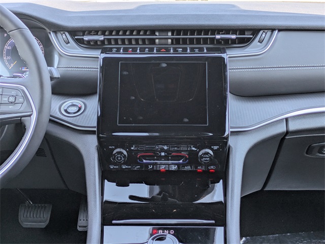 2025 Jeep Grand Cherokee Altitude X photo 18