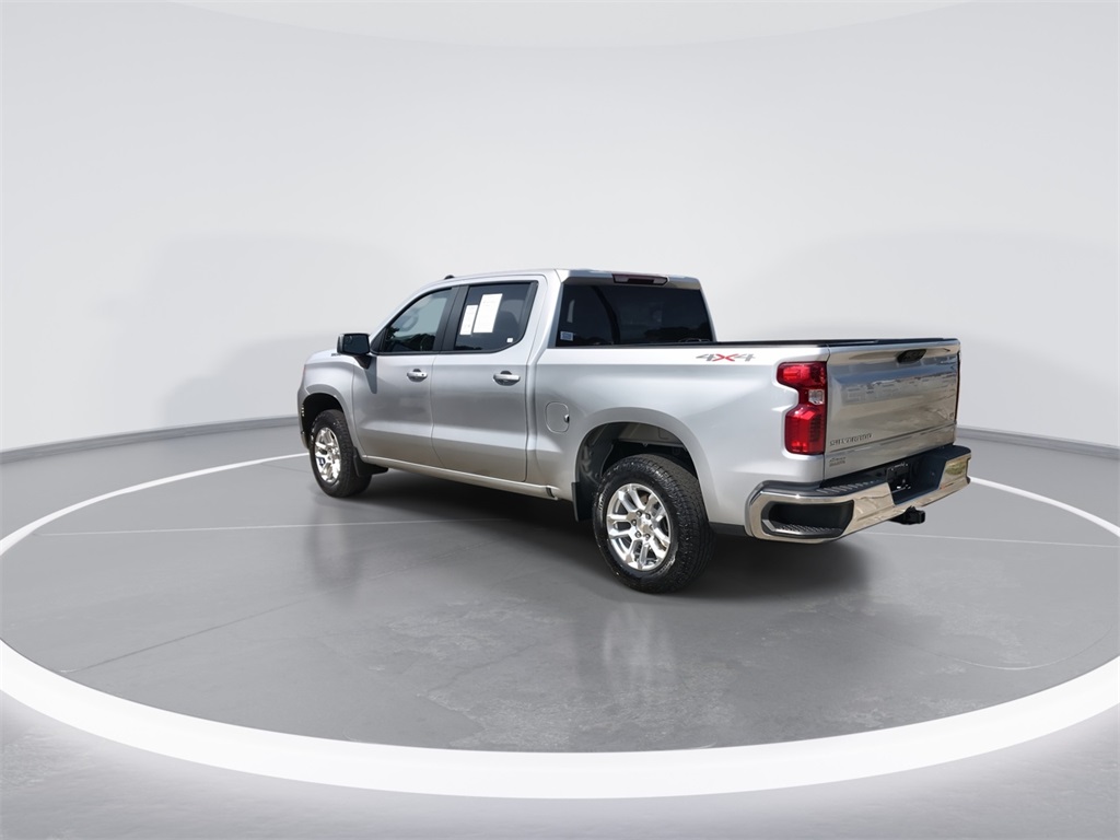 2022 Chevrolet Silverado 1500 LT photo 4