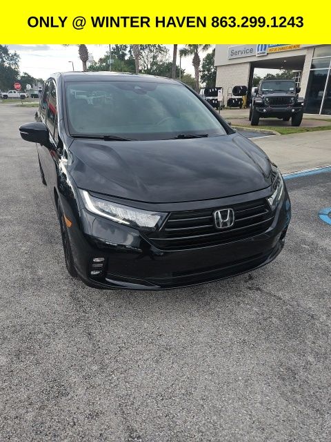 2023 Honda Odyssey Sport photo 2