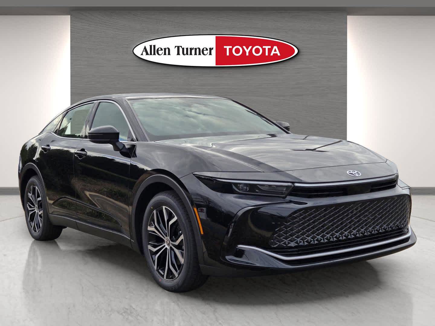 2026 Toyota Crown XLE's photo