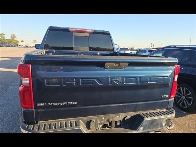 2020 Chevrolet Silverado 1500 LTZ photo 2