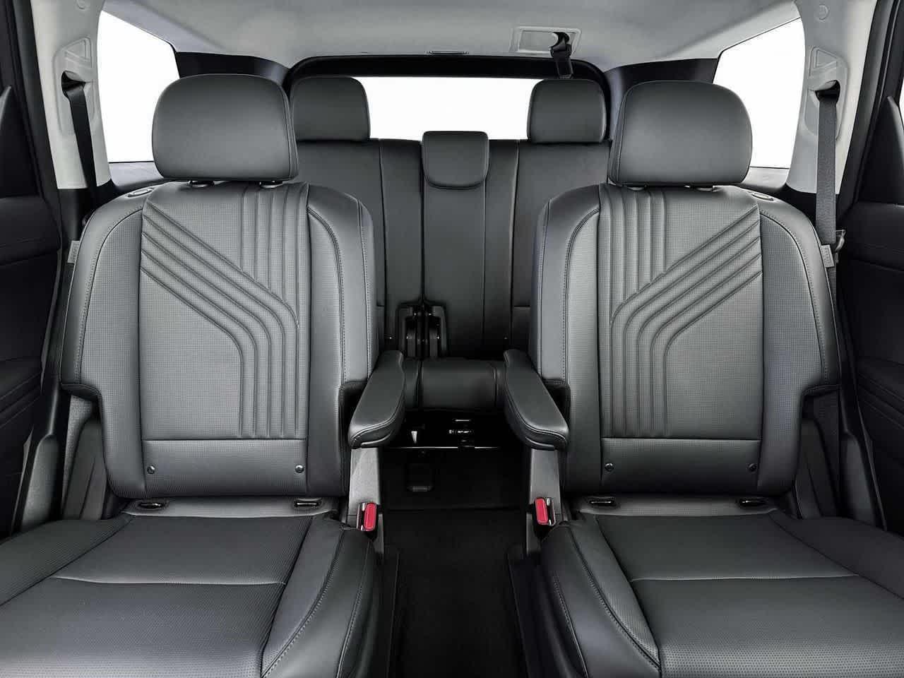 2026 Hyundai Palisade SEL photo 16