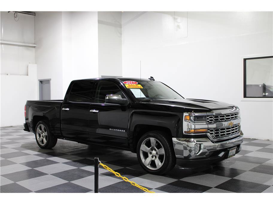 2017 Chevrolet Silverado 1500 LT's photo
