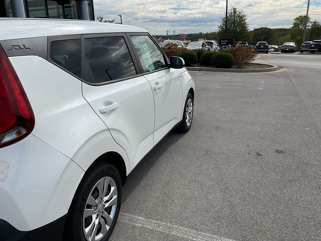 2020 Kia Soul LX photo 4
