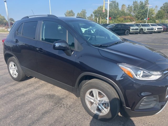 2022 Chevrolet Trax LT photo 3