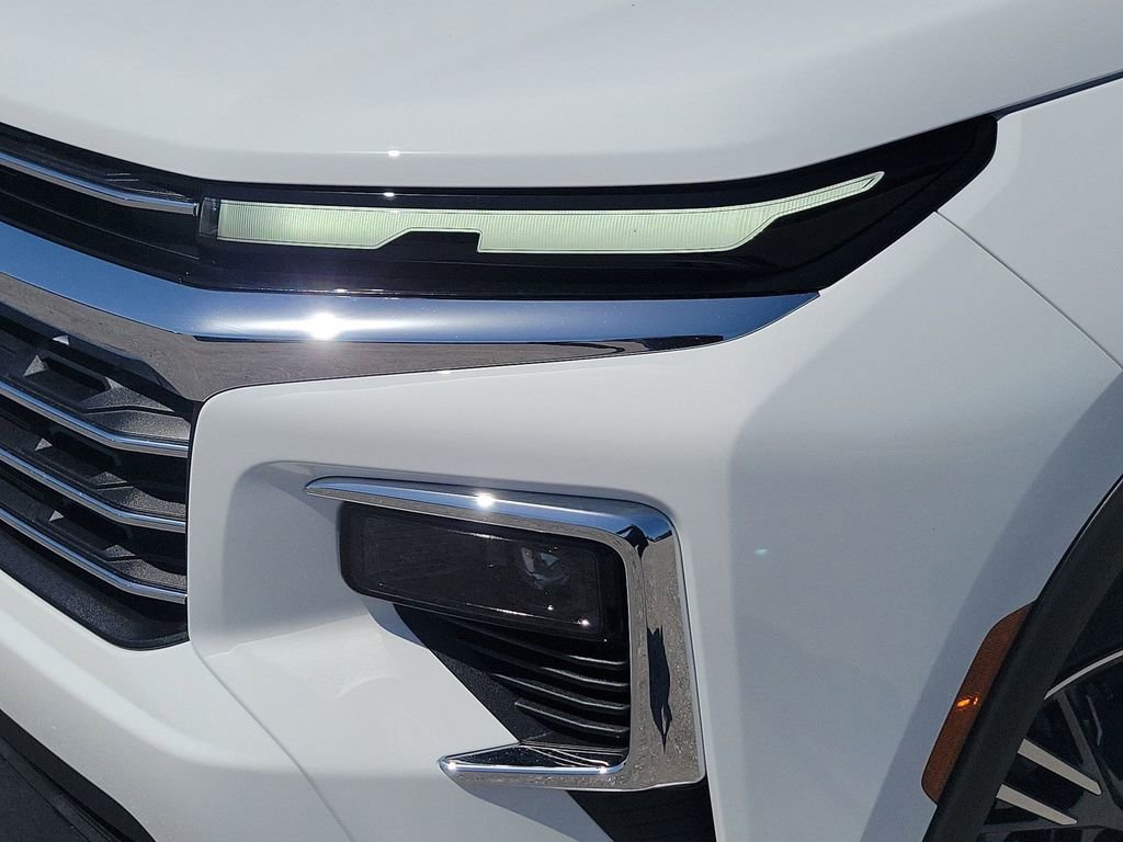 2025 Chevrolet Traverse photo 15