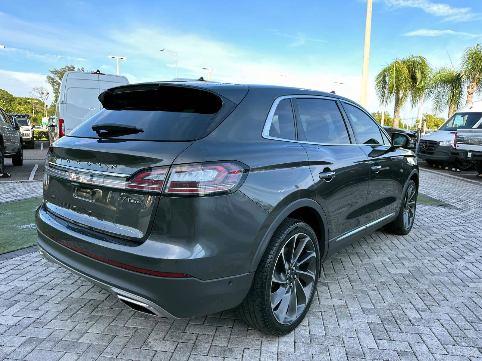 2019 Lincoln Nautilus Reserve photo 4