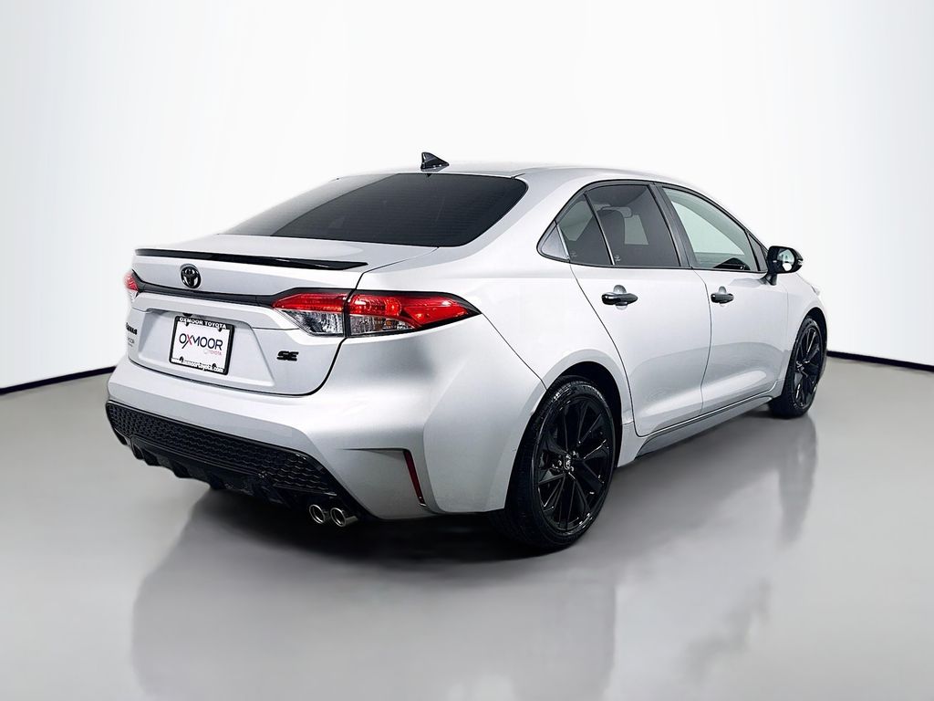 2022 Toyota Corolla SE photo 7