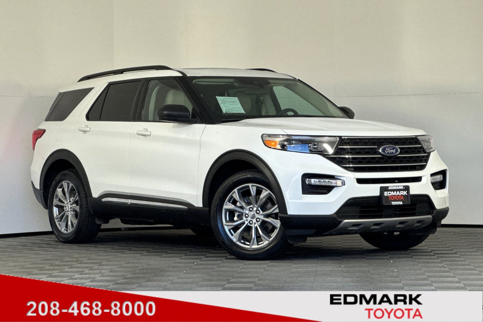 2022 Ford Explorer XLT's photo