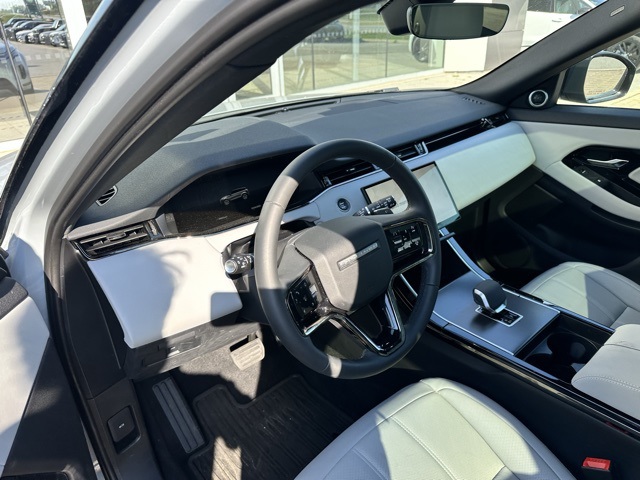 2026 Land Rover Range Rover Evoque S photo 2