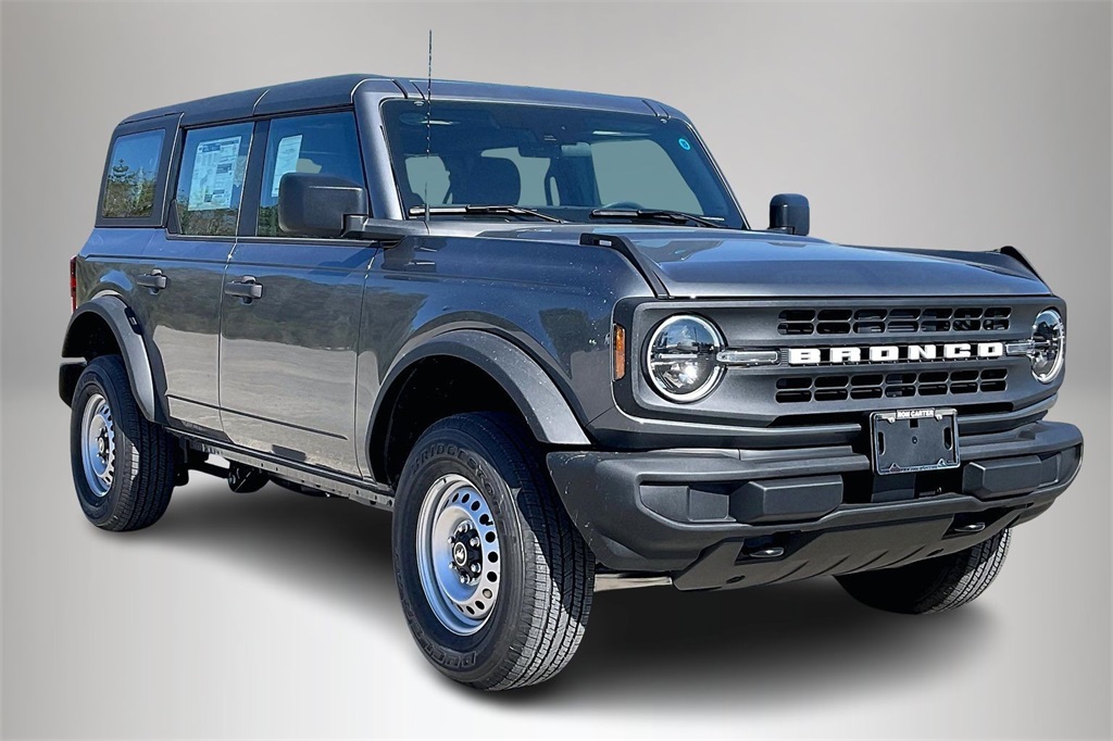 2025 Ford Bronco 4-Door Base's photo