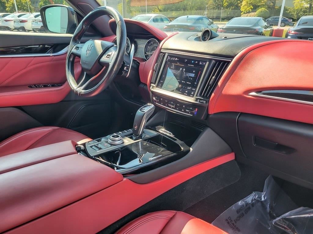 2022 Maserati Levante GT photo 21