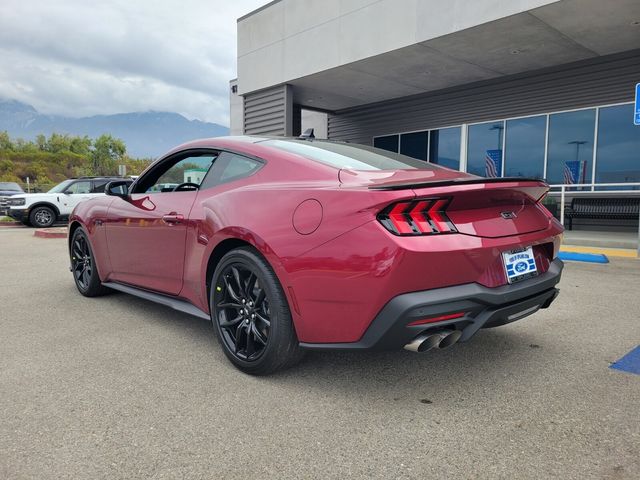 2025 Ford Mustang GT photo 3