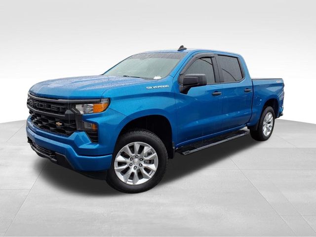 2022 Chevrolet Silverado 1500 Custom photo 2