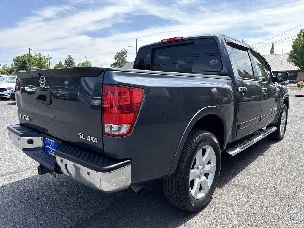 2014 Nissan Titan SL photo 3