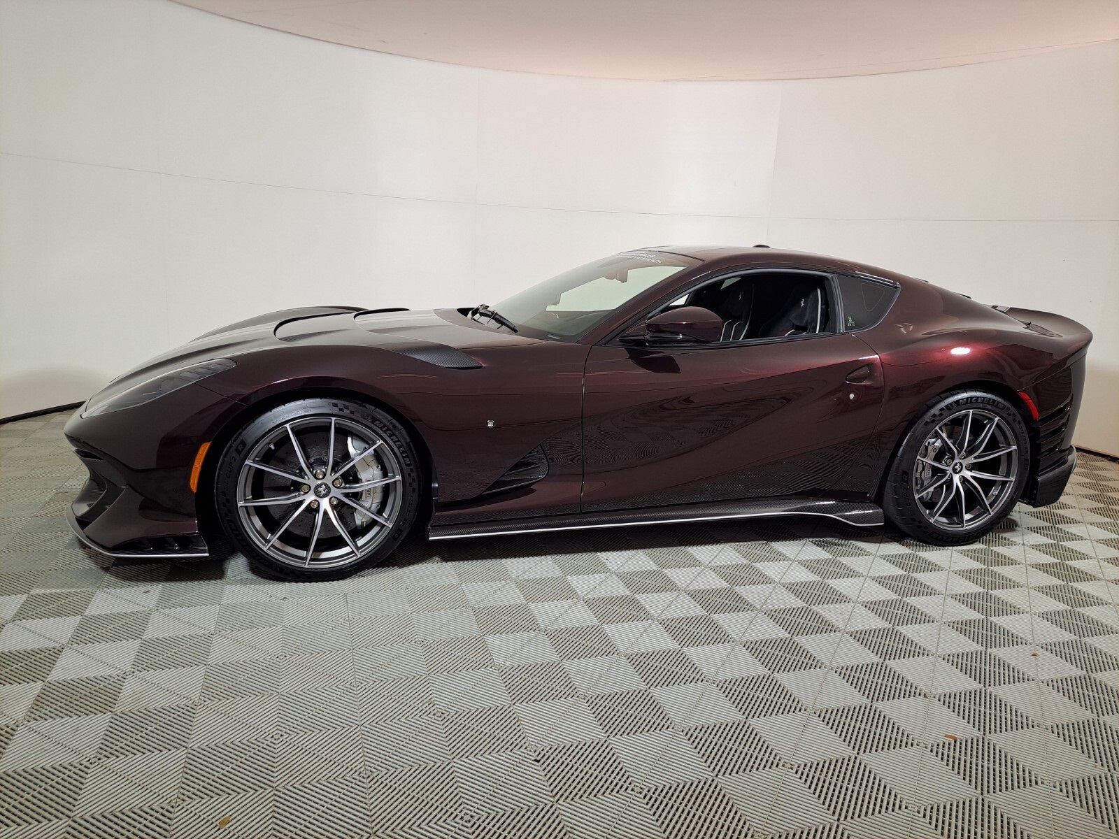 2023 Ferrari 812 Competizione photo 11