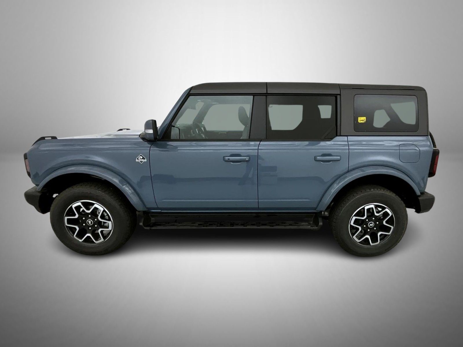 2025 Ford Bronco Outer Banks photo 8
