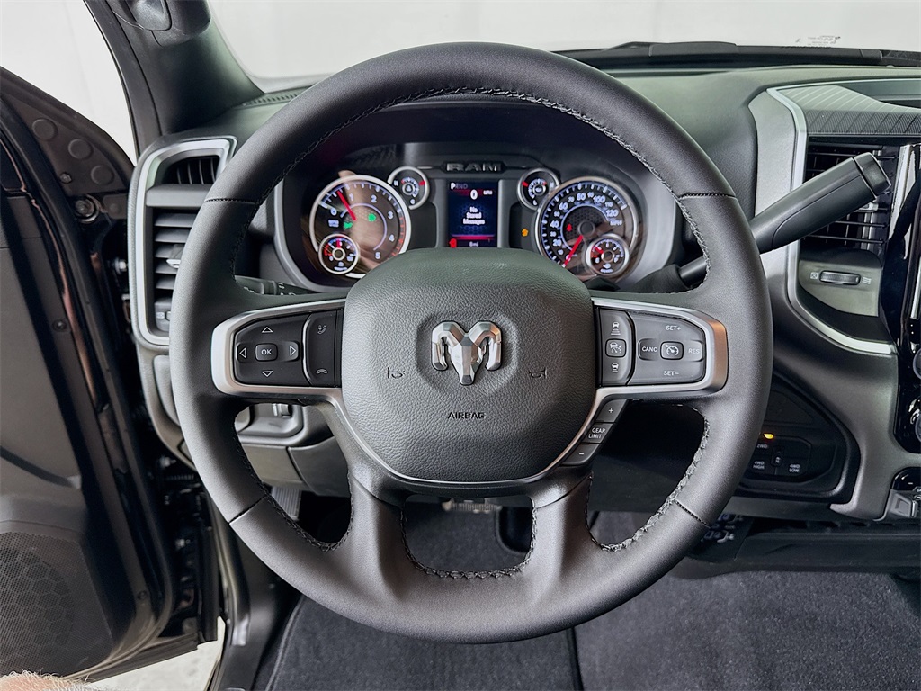 2025 Ram 2500 Big Horn photo 11