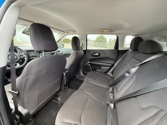 2017 Jeep Compass Sport photo 22