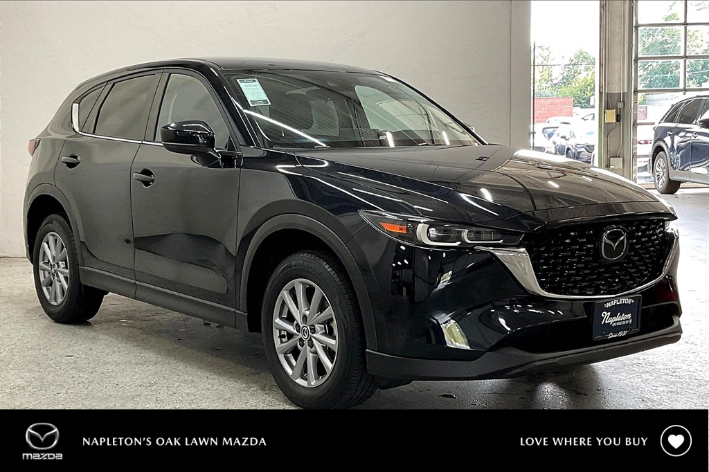 2022 Mazda CX-5 S Select Package's photo
