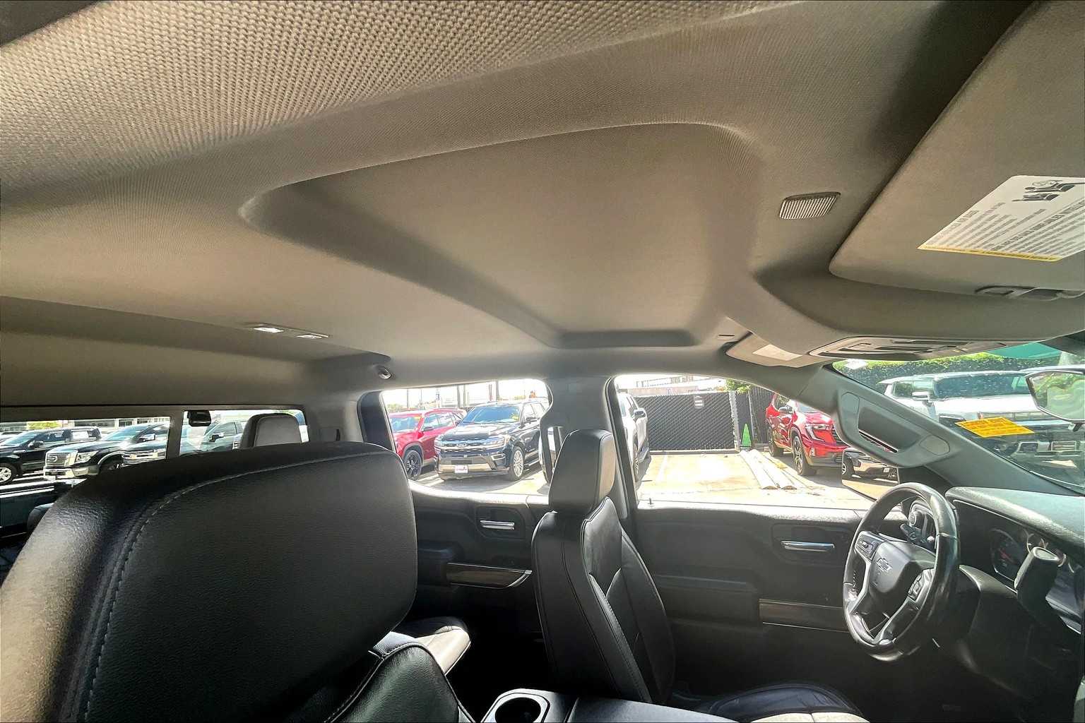 2020 Chevrolet Silverado 1500 RST photo 13