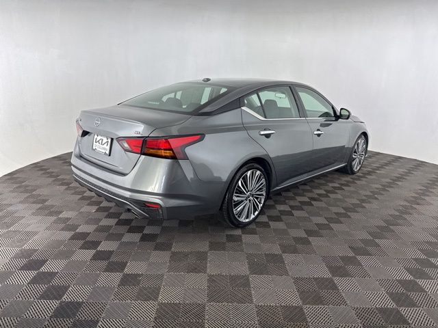 2023 Nissan Altima 2.5 SL photo 5
