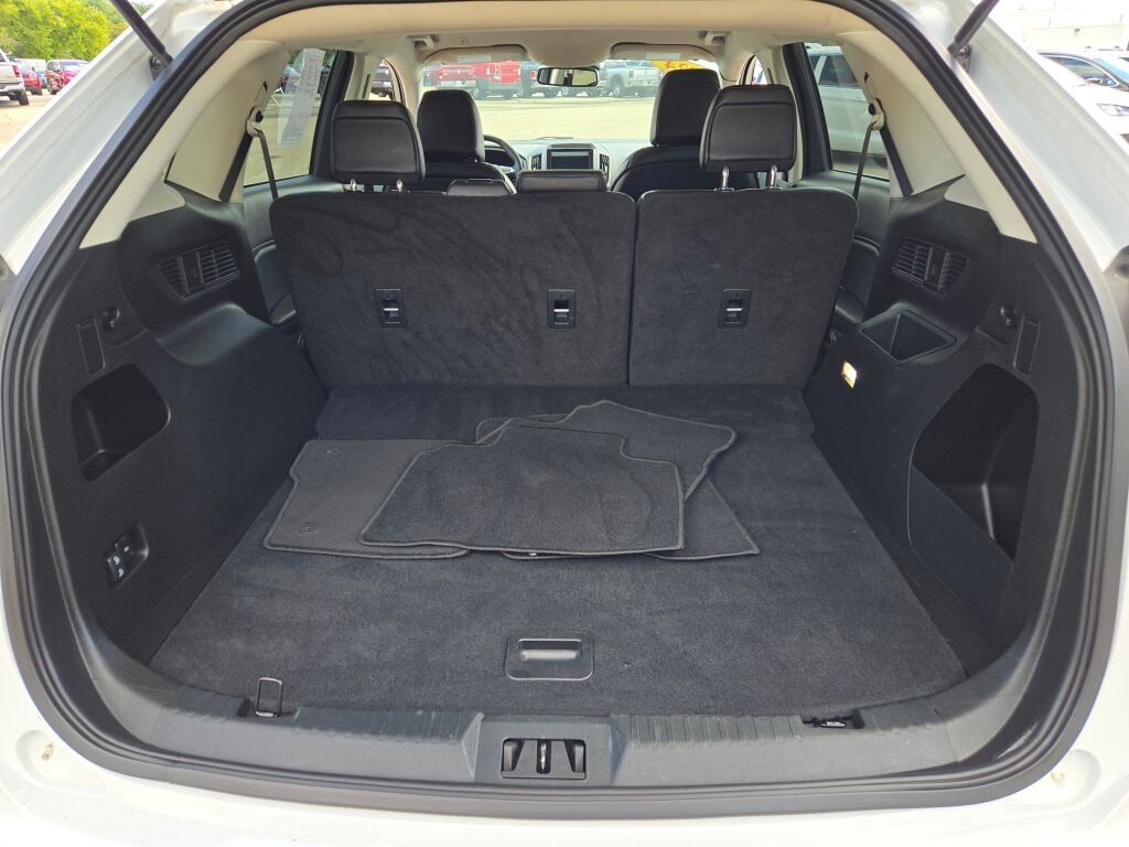 2024 Ford Edge SEL photo 15
