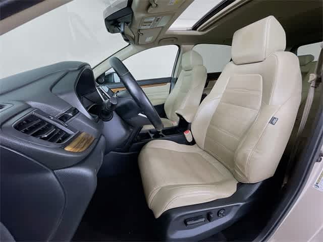 2017 Honda CR-V Touring photo 20