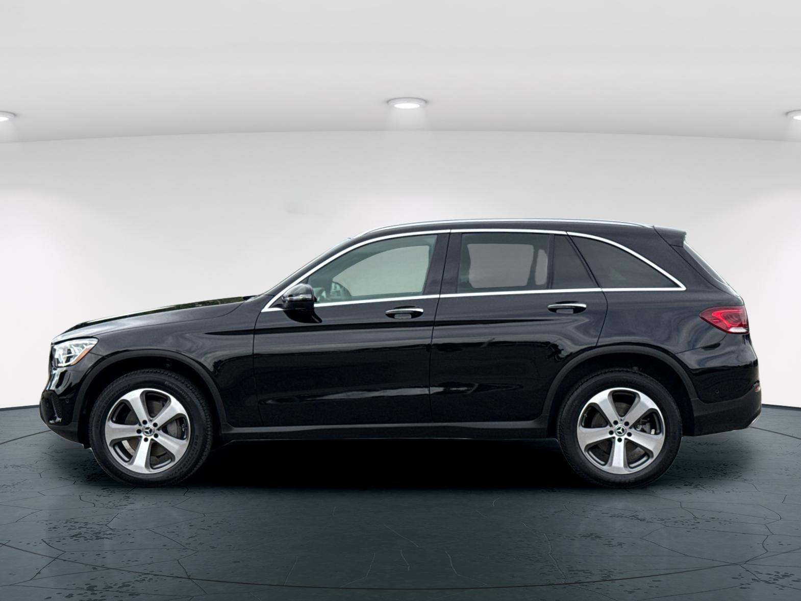 2022 Mercedes Benz GLC 300 4MATIC photo 4