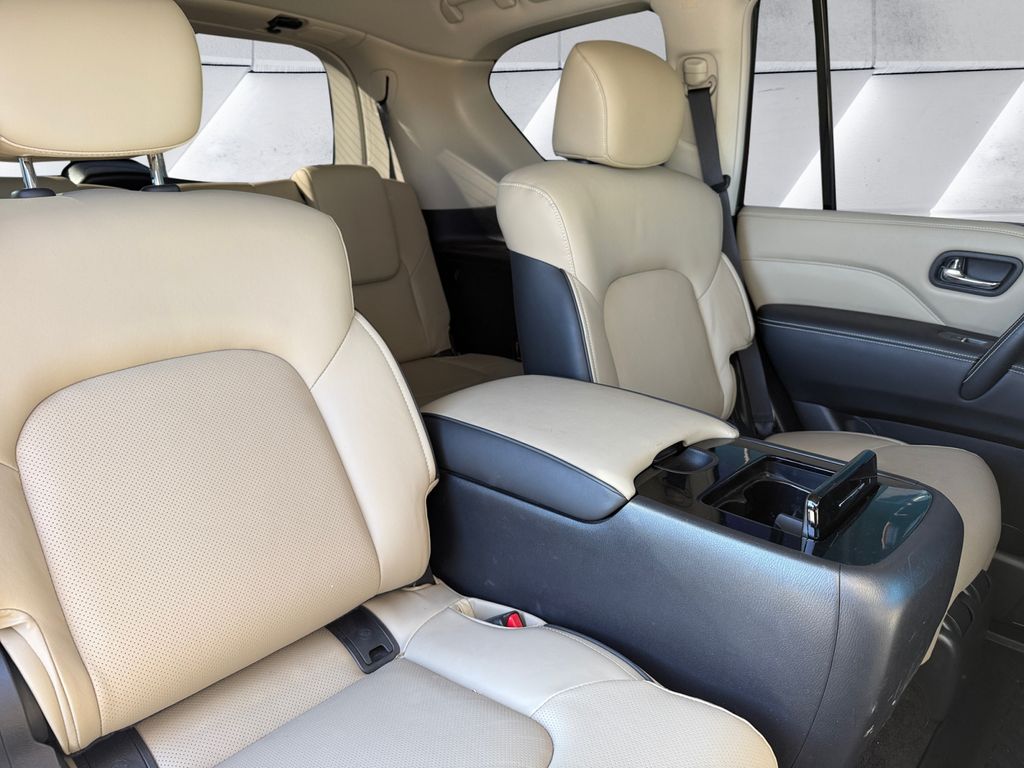 2023 Infiniti QX80 Premium Select photo 16