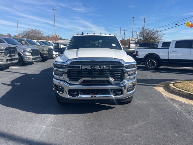 2026 Ram 3500 Tradesman photo 2