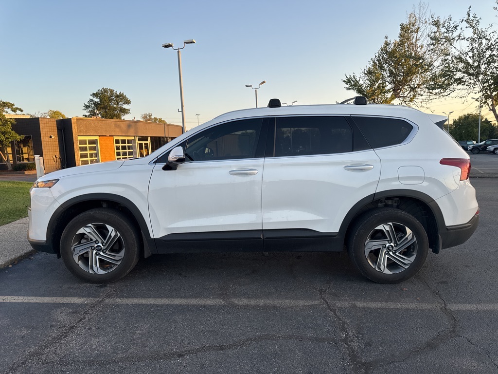 2023 Hyundai Santa Fe SEL photo 2