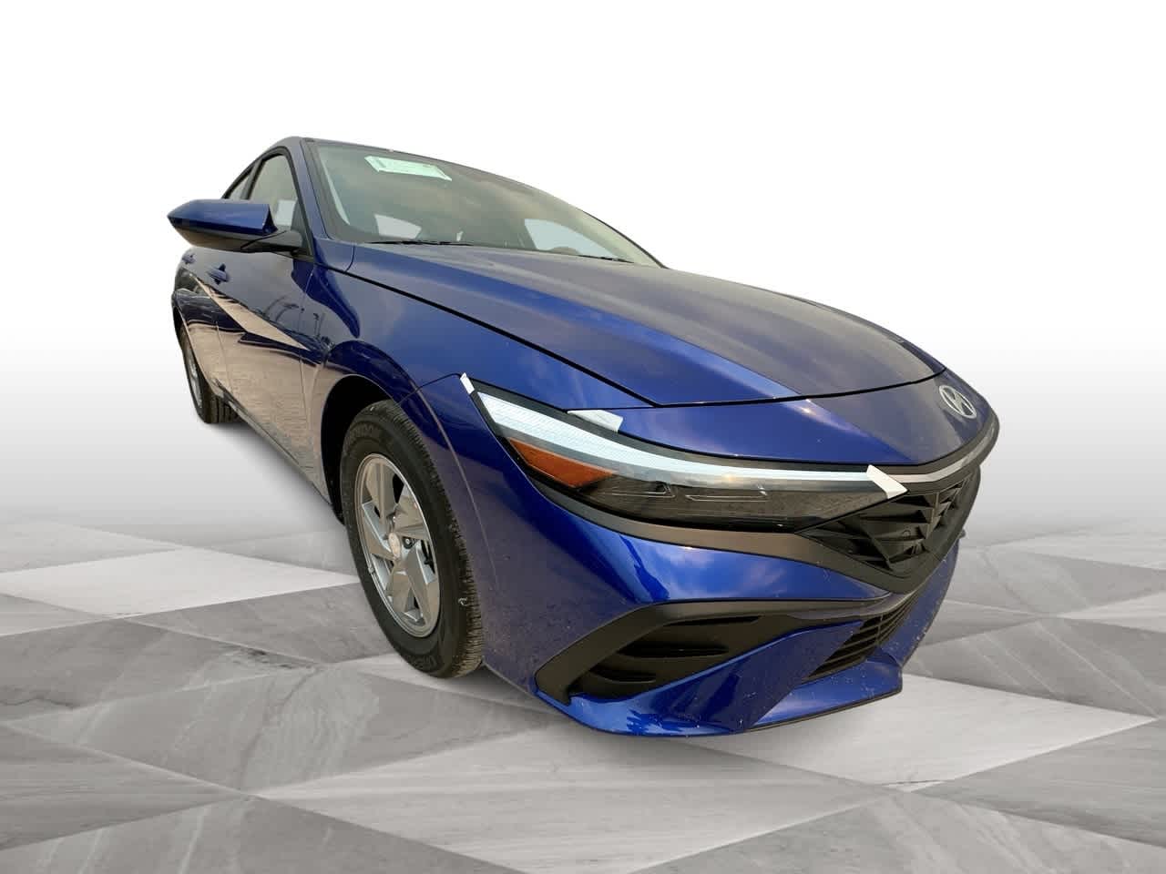 2025 Hyundai Elantra SE photo 2