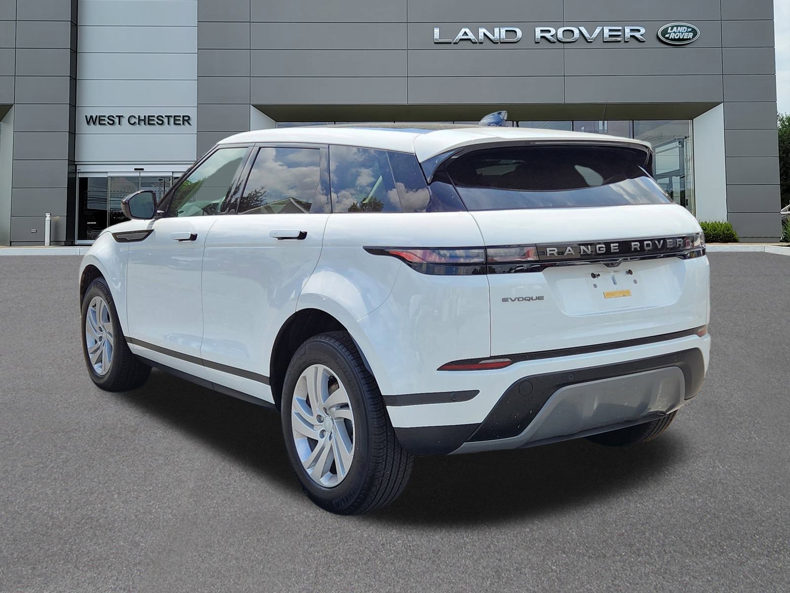 2025 Land Rover Range Rover Evoque S photo 3
