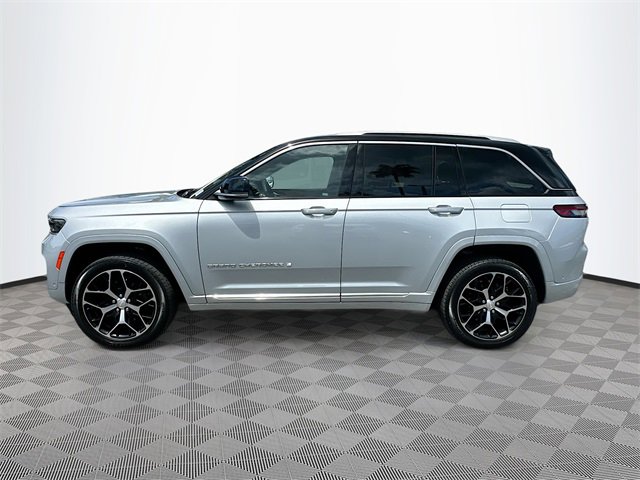 2022 Jeep Grand Cherokee Summit Reserve photo 4
